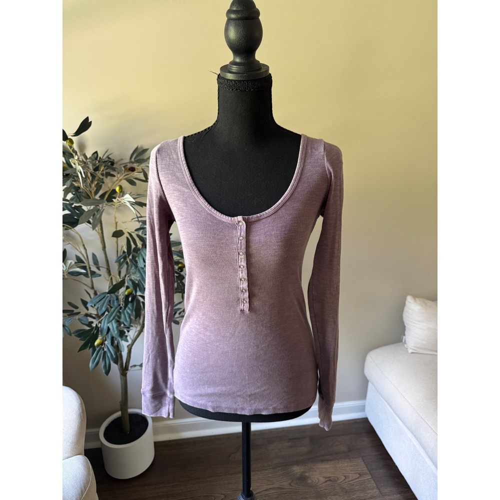 Universal Thread Lavender Purple Ribbed Long Sleeve Henley Top XS
